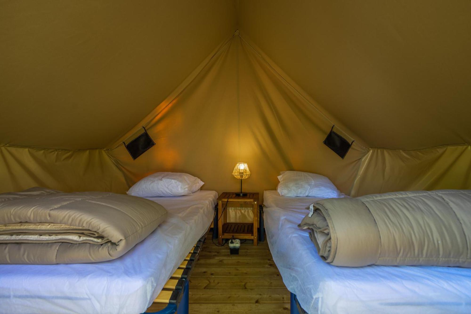 Camping Etang Des Bois Vieilles-Maisons-sur-Joudry Esterno foto